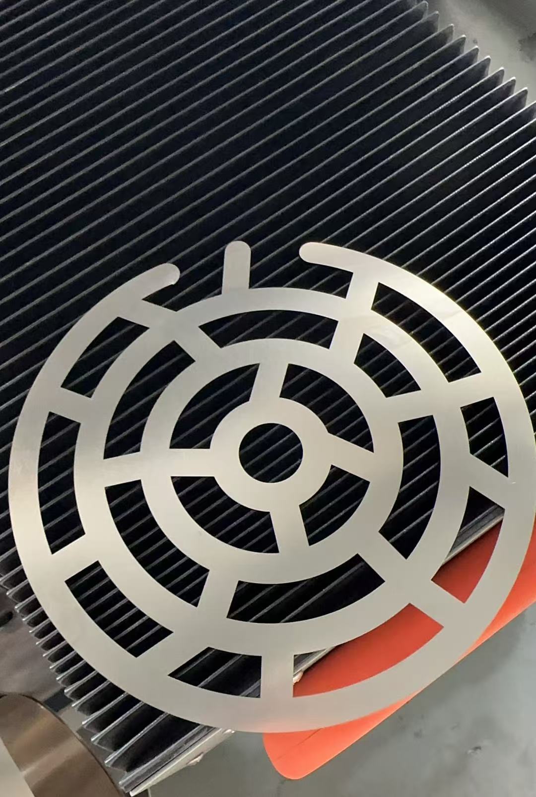 High-Precision Annular Grille Laser-Cut Components(图1)